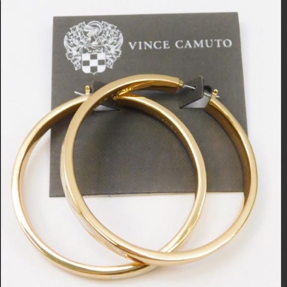 🎄Vince Camuto New, Gold Tone, Hoop Earrings - Picture 3 of 4
